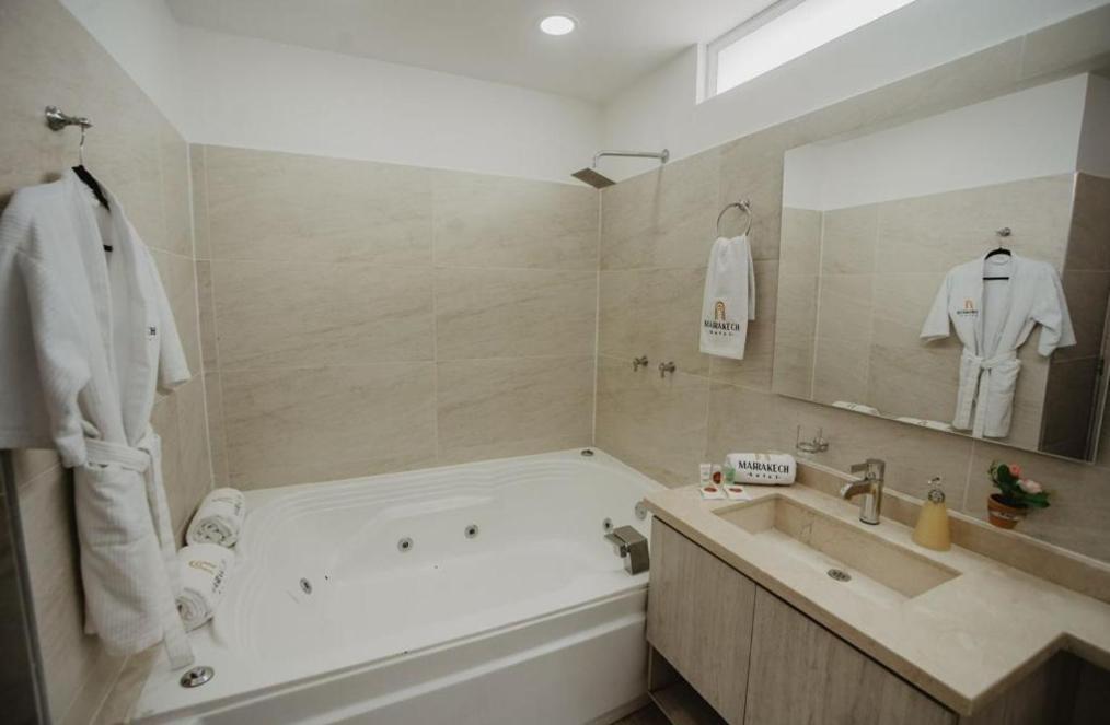 Club De Bienestar Ilar Marrakech Hotell Cali Exteriör bild